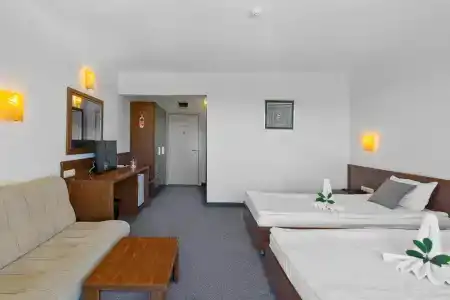 Glarus Beach - 40