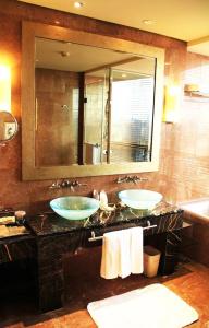 Hilton Chongqing - 43