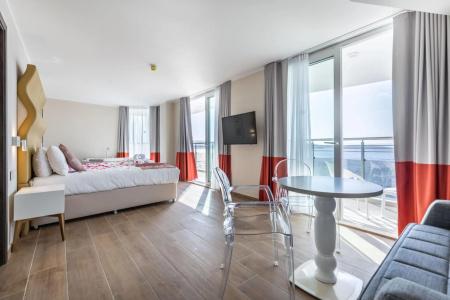 Seaview - Adults Only 16 Plus - 2