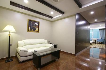 Park Regis Lotus - 82