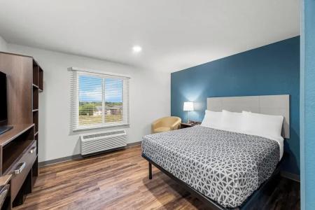 Comfort Suites - 53