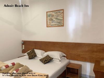Adroit Beach Inn - 34