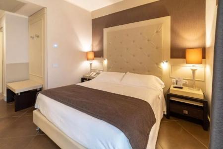 Best Western Plus Perla Del Porto - 77