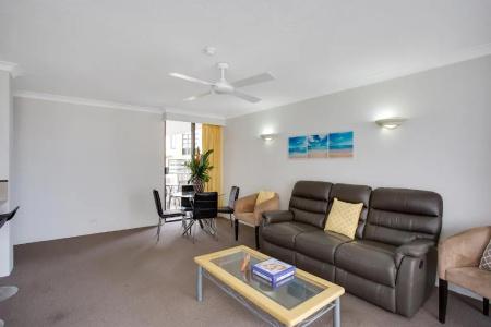Pacific Broadbeach - 39