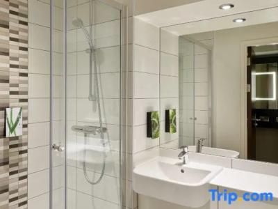 Premier Inn Euston - 35