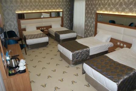 Carmine Otel - 4