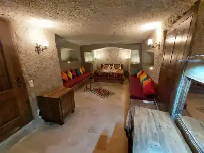 ARMEsos Cave - 16