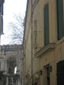 Hôtel De L'Amphithéâtre - 0