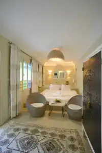 Dar Antonia - 28