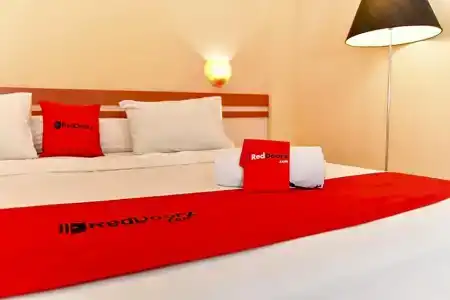 RedDoorz Plus near Mall Bali Galeria 2 - 33