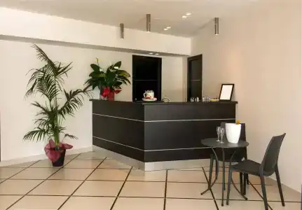 Elihotel - 1