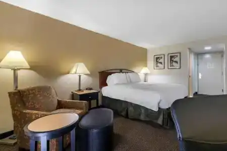 Quality Inn - Lindale - 25