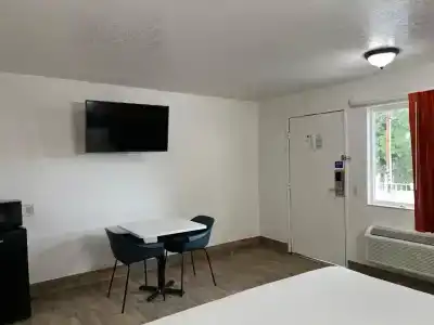 6-Orange, CA - Anaheim - 27