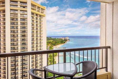 Hyatt Regency Waikiki Beach Resort & Spa - 22