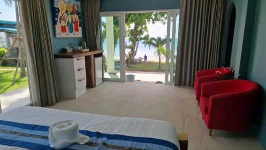 Le Petit Saint Tropez - 34