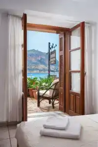 Petrino Guesthouse - 19