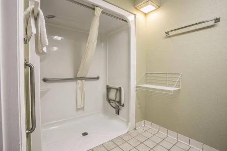 Quality Inn at Fort Gordon - 9