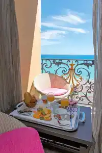 Hôtel Le Royal Promenade des Anglais - 112