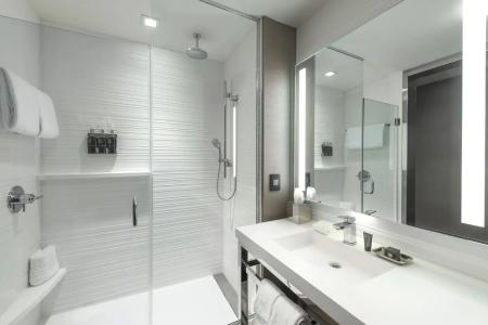 AC by Marriott Boston Cleveland Circle - 8