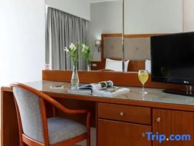 Best Western Plus Plaza - 44