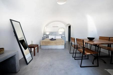 Lotza Studios - 157