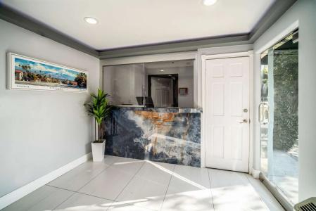 Rodeway Inn & Suites - - 2