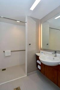 SpringHill Suites by Marriott Charlotte Uptown - 59