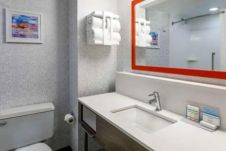Hampton Inn - 137