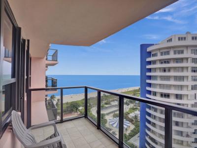 The Alexander All Suites - 212
