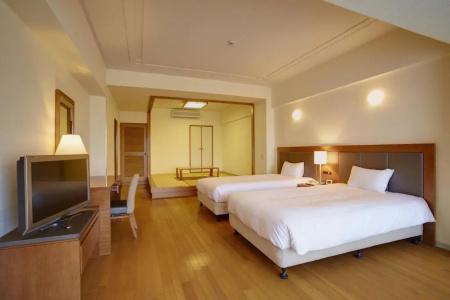 Mahaina Wellness Resorts Okinawa - 97