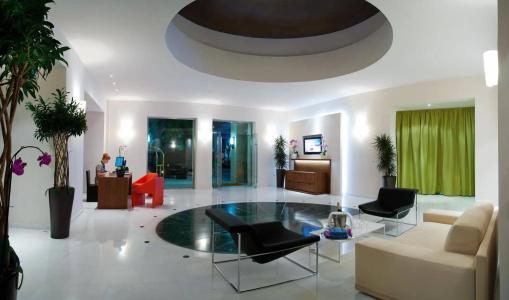 Elite Suites by Rhodes Bay - 11