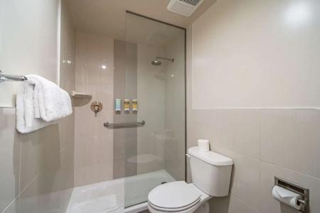 Best Western Plus Dragon Gate Inn - 35