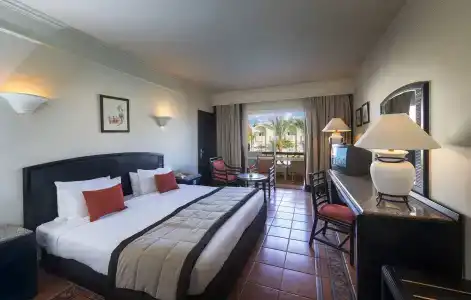 Reef Oasis Beach Resort - 2
