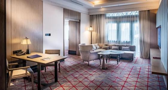 DoubleTree by Hilton Lakeside - 78