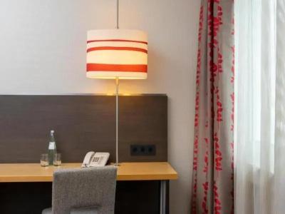 Holiday Inn Frankfurt Airport - Neu-Isenburg, An Ihg - 80