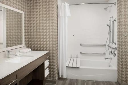 Home2 Suites By Hilton Miami Airport South Blue Lagoon - 7
