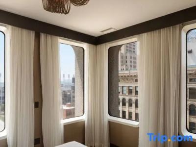 Metropolitan at The 9, Autograph Collection - 104