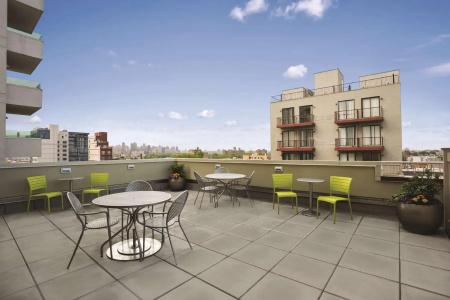 Home2 Suites Long Island City/Manhattan View - 20