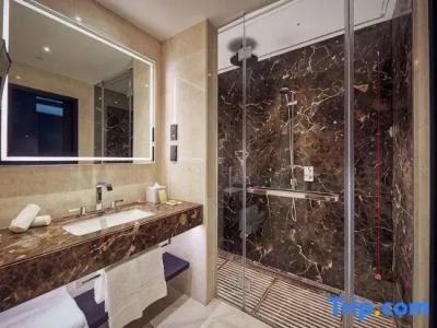 Hilton Belgrade - 73