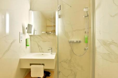 Best Western Premier Victoria - 30