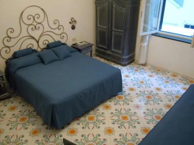 Alfonso A Mare - 30