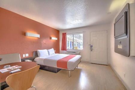 6 San Antonio, Tx Six Flags Fiesta Tx - La Cantera Area - 42