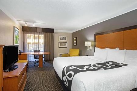 La Quinta Inn by Wyndham Tucson East - 28