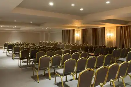 DoubleTree By Hilton Izmir Airport - 20