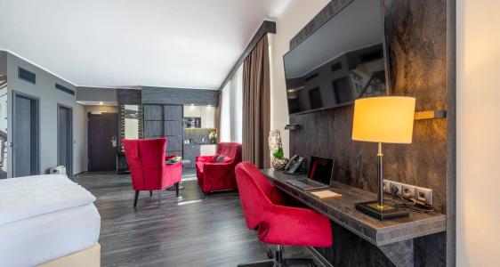 Plaza Schwerin; Sure Collection By Best Western - 210