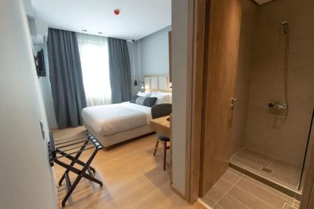 Grand Port Suites - 2