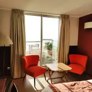 La Petite Rade Hôtel - 40