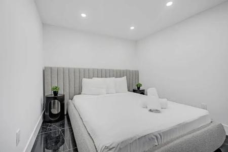 The Alexander All Suites - 572