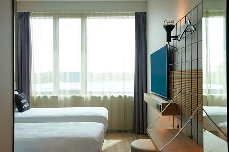Moxy Amsterdam Schiphol Airport - 24