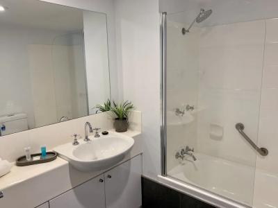 Outrigger Burleigh - 149